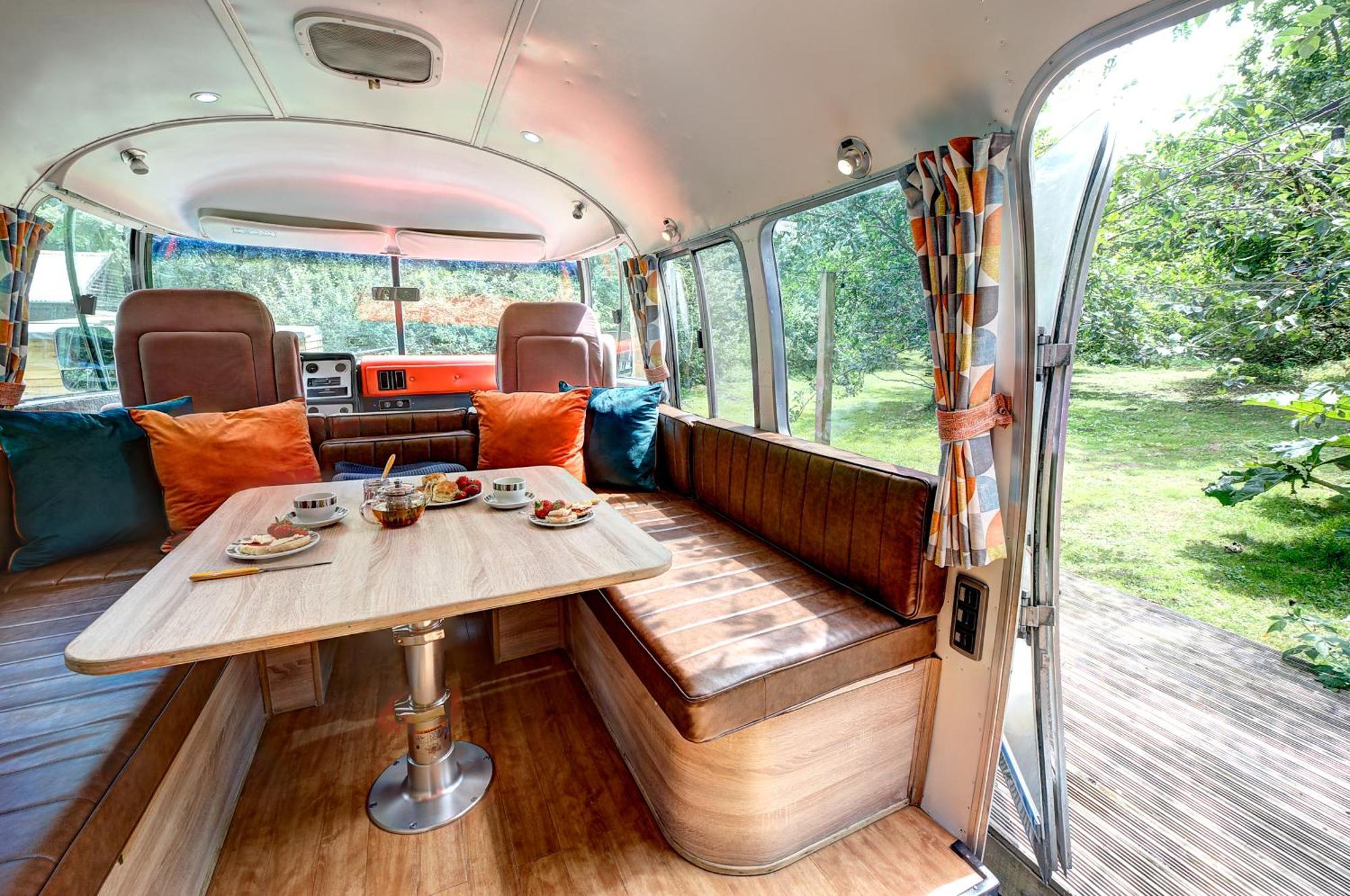 Holiday home Glamping 1970 American Airstream Motorhome *