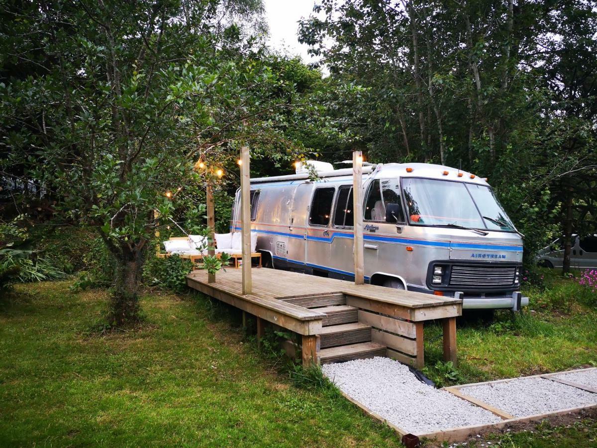 Glamping 1970 American Airstream Motorhome Holiday home