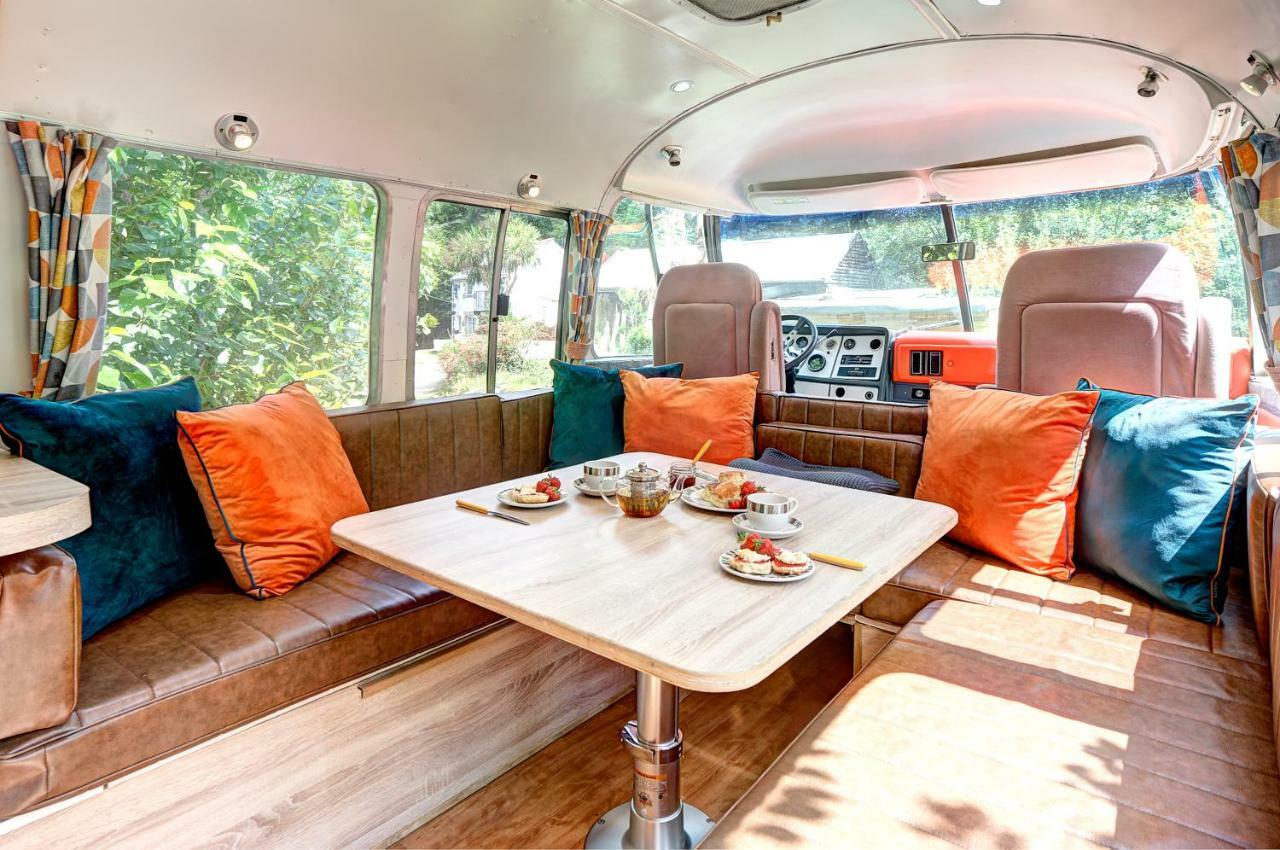 Holiday home Glamping 1970 American Airstream Motorhome *